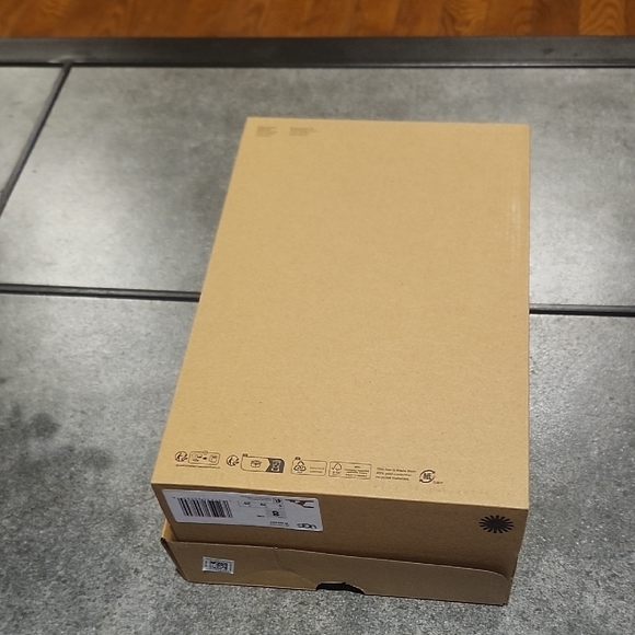 UGG Tan Storage Box - Picture 11 of 11